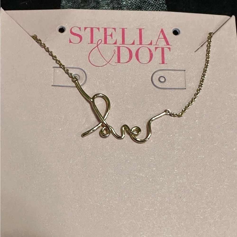 Stella and Dot Love necklace
